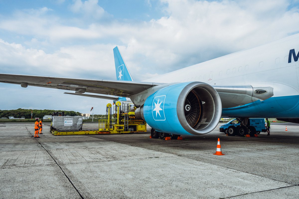 Sunny days in Billund, Denmark as our air freighters unload cargo safely, efficiently and reliably✈️
#MaerskAirCargo, our in-house freight airline, is a quick and safe option to #transport high-value and time sensitive #cargo from point A to point B.
📸By Rene Skou
#Maersk
