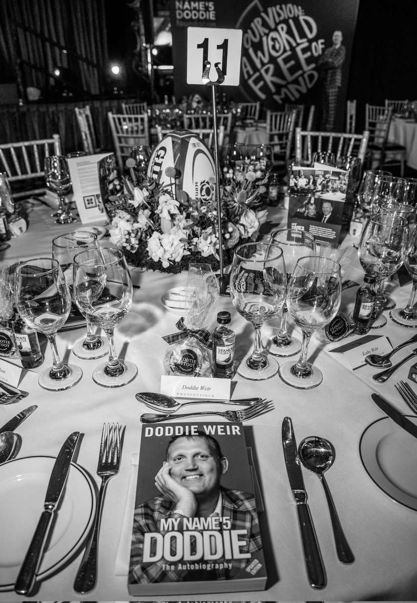 As much as I love capturing the awards dinner on camera. I must admit that I'm looking forward to sitting back, catching up with friends, having a great evening, and being inspired by the amazing people there tomorrow evening. #Bepartofthecure #myname5doddiefoundation #MND