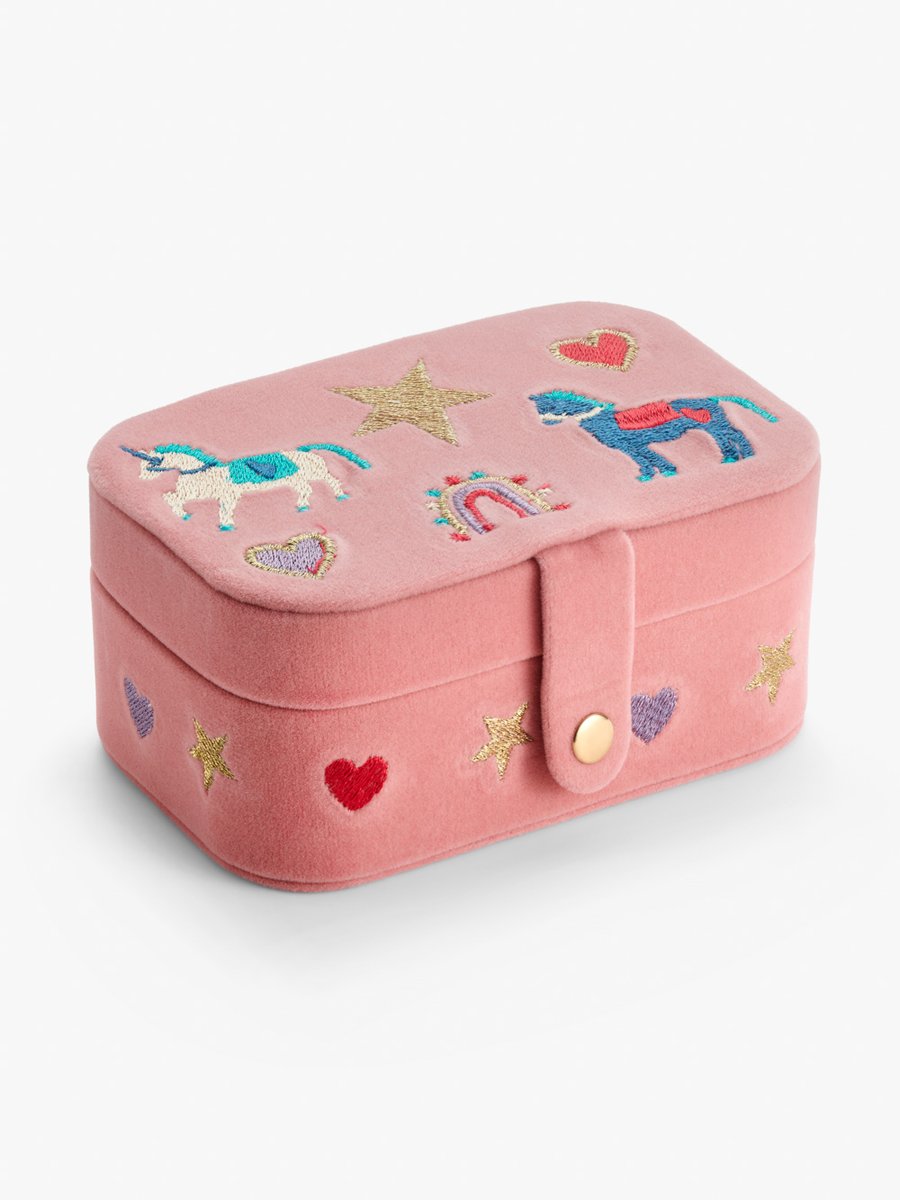 Store your jewels in unicorn style! Fun embroidered velour jewellery box 🦄🌟

#fashionjewellery  #kidsjewellery #jewellery #jewellerydesign #jewellerybox #jewellerygram #jewellerygifts #jewelleryoftheday #jewels