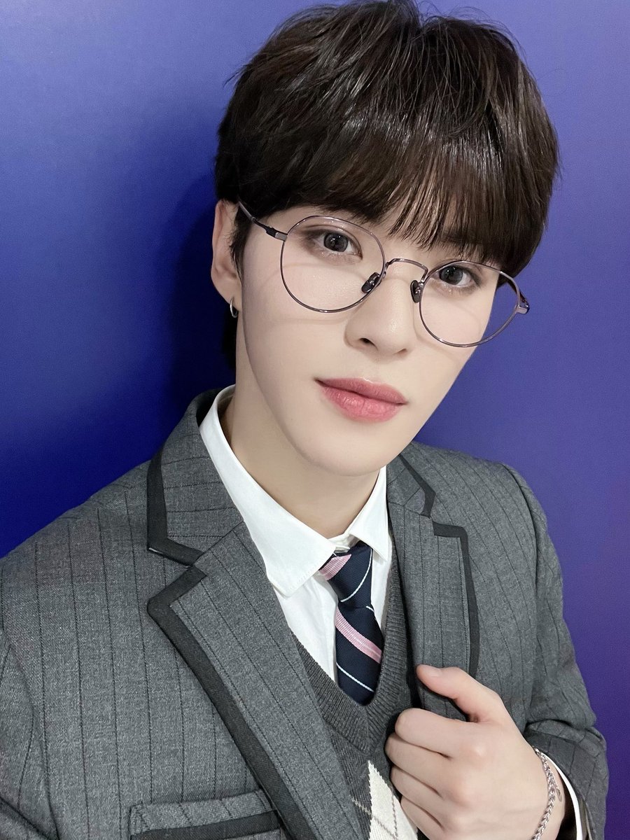by_EPEX's tweet photo. [#아민]

제니스 예쁘다💘

#EPEX #이펙스 #AMIN #아민 https://t.co/NAAsXoReLq
