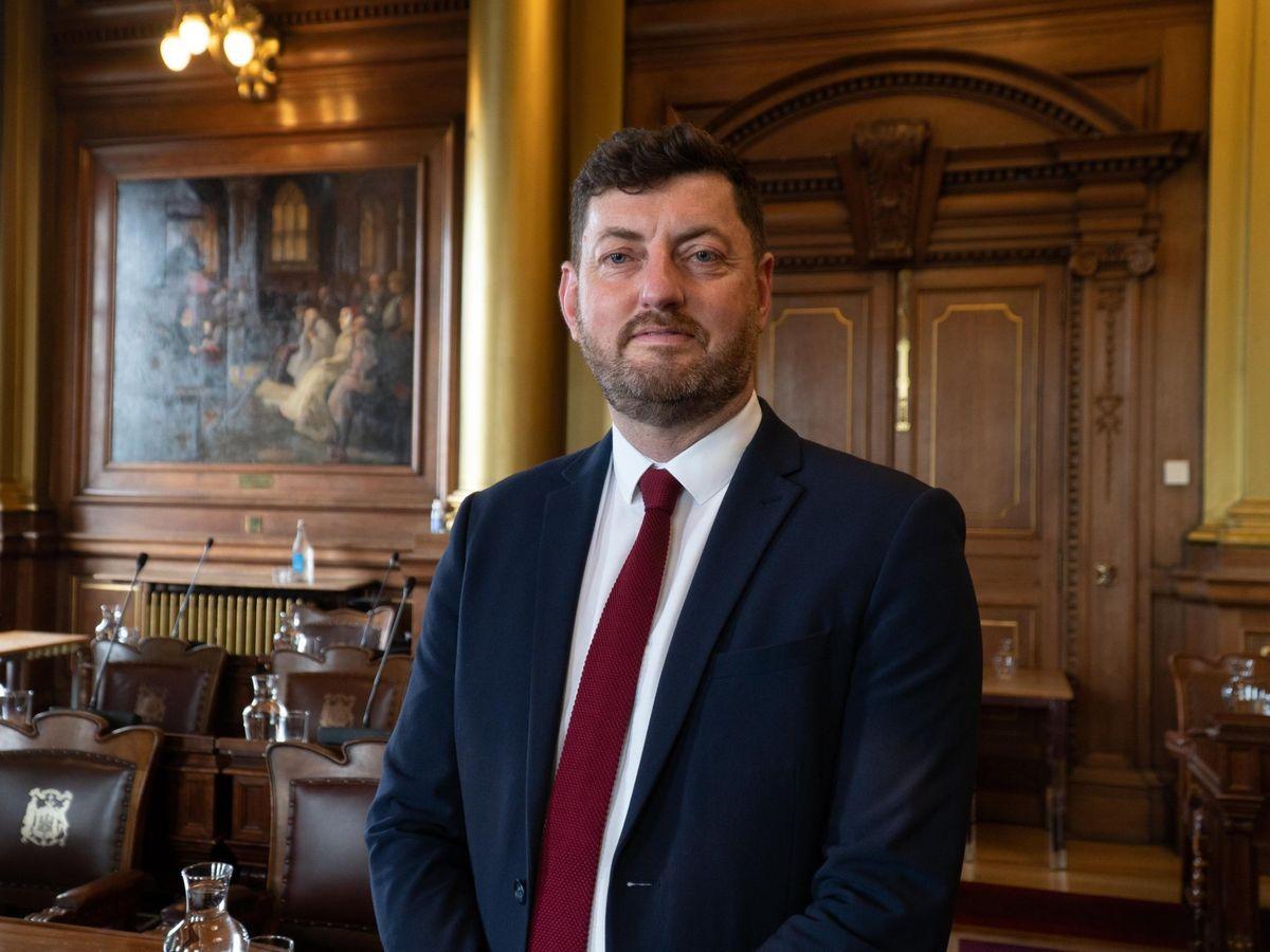 'I believe that we need to go further and ban the public sale of fireworks, such is the unprecedented risk to public safety and order.' Council Leader @cllrcammyday writes in @edinburghpaper about Bonfire Night and our future use of fireworks: edinburgh.gov.uk/news/article/1…