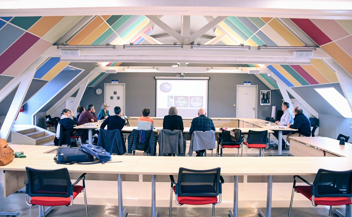 [ A CIEL OUVERT ] Le jury, Tereza Holy et Hynek Skoták, artistes associés, se sont réunis pour sélectionner les œuvres qui seront exposées lors de l'édition 2024 du parcours d'art À Ciel Ouvert.

👉 Plus d'informations : riorges.fr/culture-sport-…