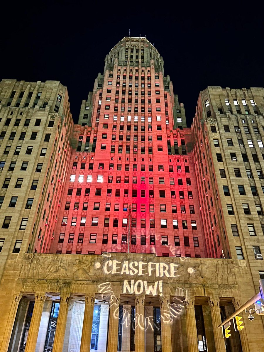 jvpbuffalo's tweet photo. A beautiful sight to behold last night, illuminated on Buffalo NY's City Hall: #CeasefireNOW.

We are in complete solidarity with this message.

We demand: #CeasefireNOW. https://t.co/AbCo2c4DQi