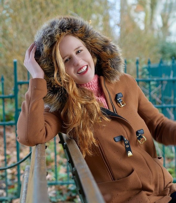 A winter smile 😊 ❤️ Throwback pic from 4 years ago by Gary Also 📸✨ https://t.co/5y9l2O2rat