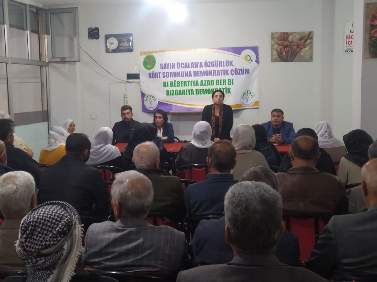 “Sayın Öcalan'a yaklaşım demokrasiye yaklaşımdır. Sayın Öcalan'a yaklaşım özgürlüklere yaklaşımdır. Sayın Öcalan'a yaklaşım birlikte yaşama yaklaşımdır. Bundan dolayı Sayın Öcalan özgür olmadan hiçbir alanın özgür olmayacağını bilen birileriyiz