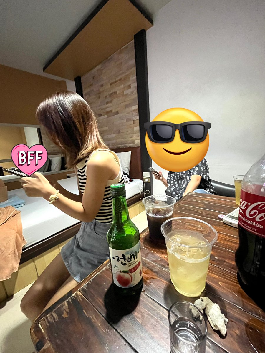 rayong_swnt2327's tweet photo. พาแฟนออกรอบครั้งแรก โปรดติดตามต่อไป https://t.co/2fOgGIuOjG