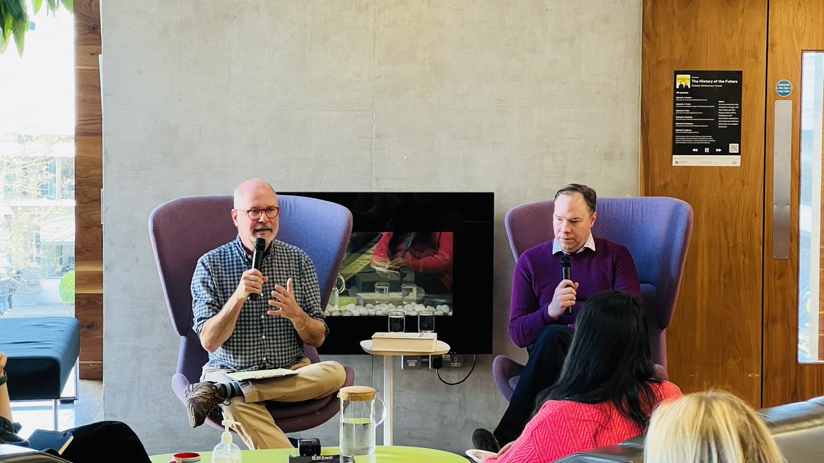 TLRHub's tweet photo. 💡 This afternoon, Visiting Research Fellow Prof Van Gosse (Franklin &amp; Marshall College) joined us for his ‘Fellow In Focus’ event featuring Prof Daniel Geary (Mark Pigott Associate Professor in American History, School of Histories and Humanities TCD). 

#HubMatters https://t.co/eVvnuOP6W8