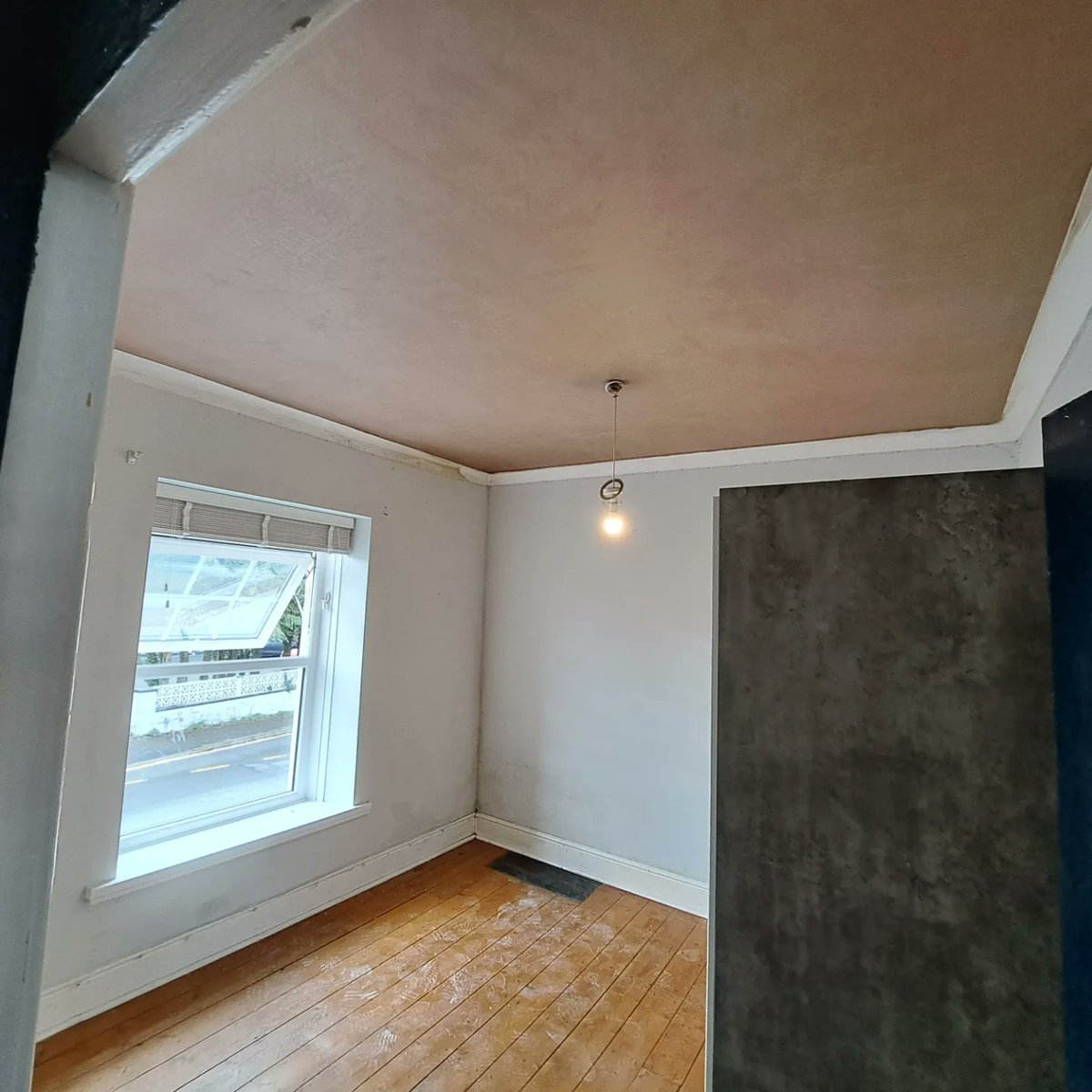 ADWPlastering's tweet photo. artex cover up #adwplastering #carmarthenshire #swansea #plastering https://t.co/hStALzxCW3