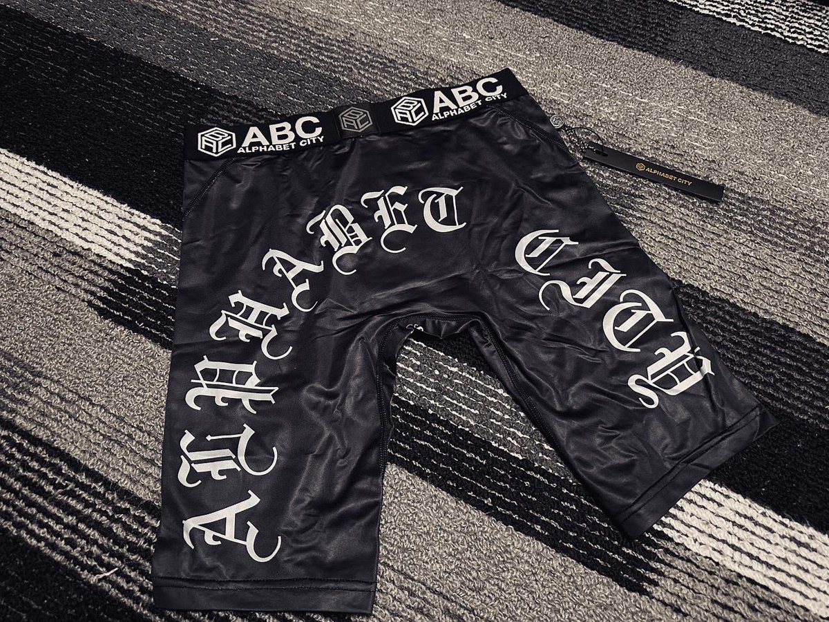_WEDY_'s tweet photo. #ALPHABETCITY https://t.co/ayhvEYzEPJ