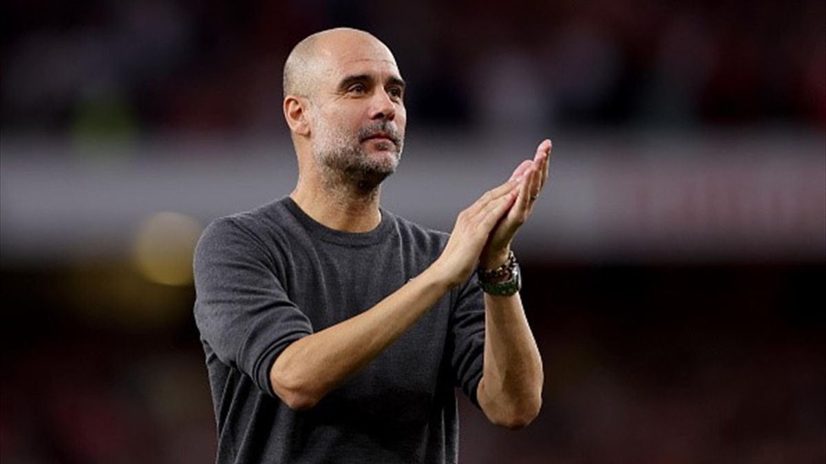 OFYALETV1's tweet photo. 🚨 𝗢𝗙𝗙𝗜𝗖𝗜𝗔𝗟: Manchester City has announced a recording breaking revenue of £712.8m — the highest revenue ever made by an English club.  They also paid out record salaries: £422.8m to 520 employees. https://t.co/gb7k8sJUSU