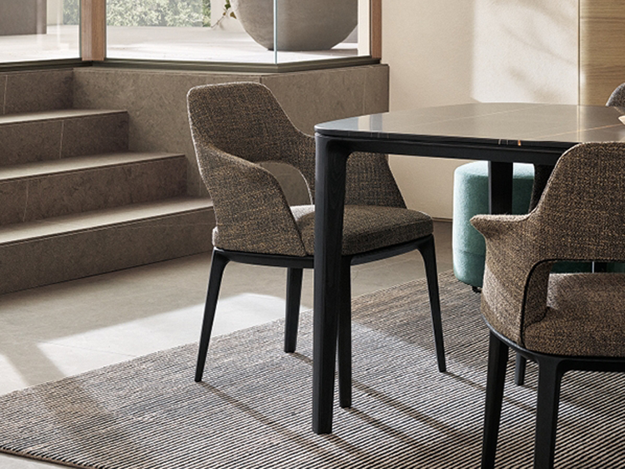LianmaoFurn's tweet photo. "Elevate your dining experience with our exquisite dining sets. Create memories around a table that not only serves meals but also brings loved ones closer. 🍽️❤️ #DiningInStyle #familytime https://t.co/04SVogynl6