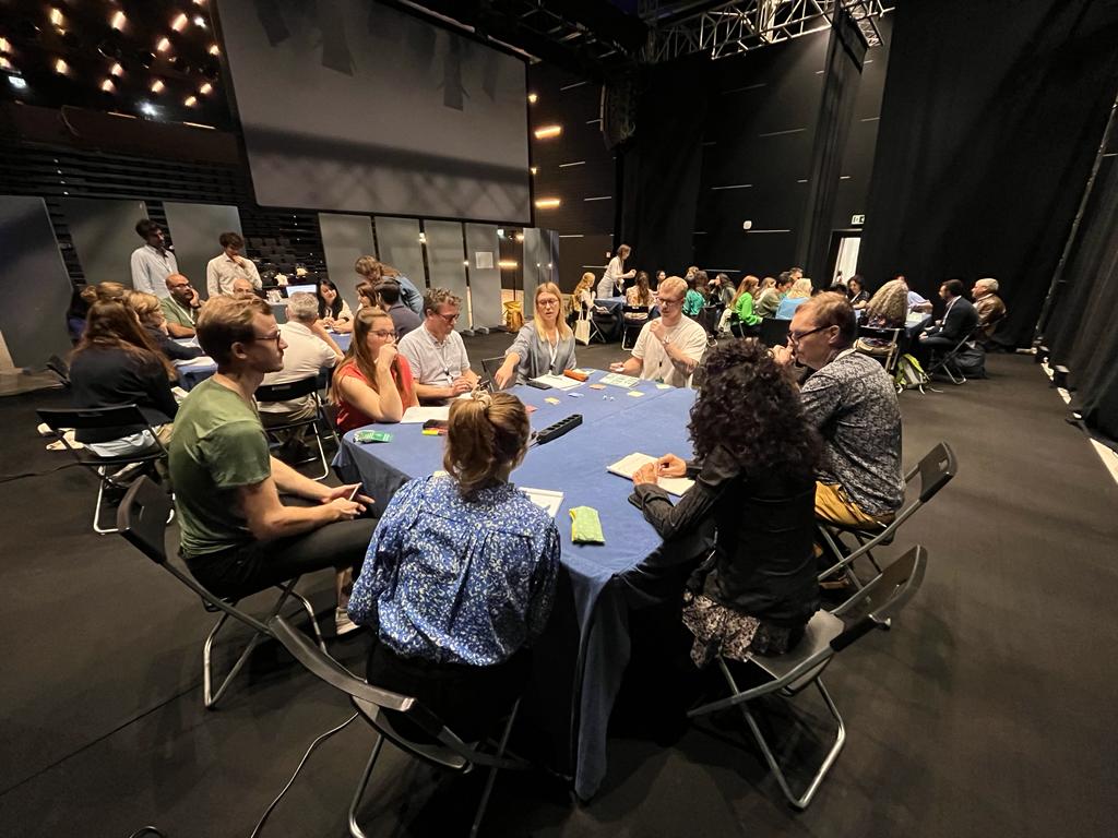 food_trails's tweet photo. 🤔What are the key elements for scaling up projects?
We asked the @food_trails cities as part of the knowledge sharing workshop on the day 1 of the APM in Funchal. Long-term structural funds, education &amp; bottom-up initiatives emerged as the most significant drivers. #EuFoodCities https://t.co/Y9eONPI1GN