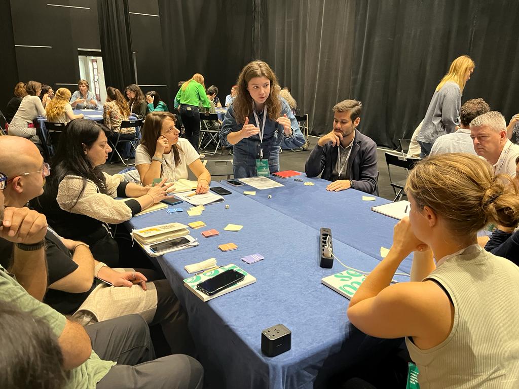 🤔What are the key elements for scaling up projects?
We asked the <a href="/food_trails/">Food Trails</a> cities as part of the knowledge sharing workshop on the day 1 of the APM in Funchal. Long-term structural funds, education &amp; bottom-up initiatives emerged as the most significant drivers. #EuFoodCities