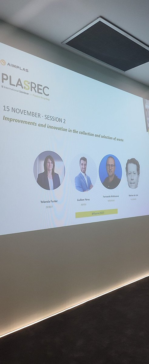 IPM2_paris's tweet photo. After the @sol_rec2 partners meeting in Valencia yesterday at #aimplas , we attended the #plasrec seminar where our NL partner Marien de LINT from #filigrade presented his digital watermark technology. https://t.co/6zSnUYeGtV