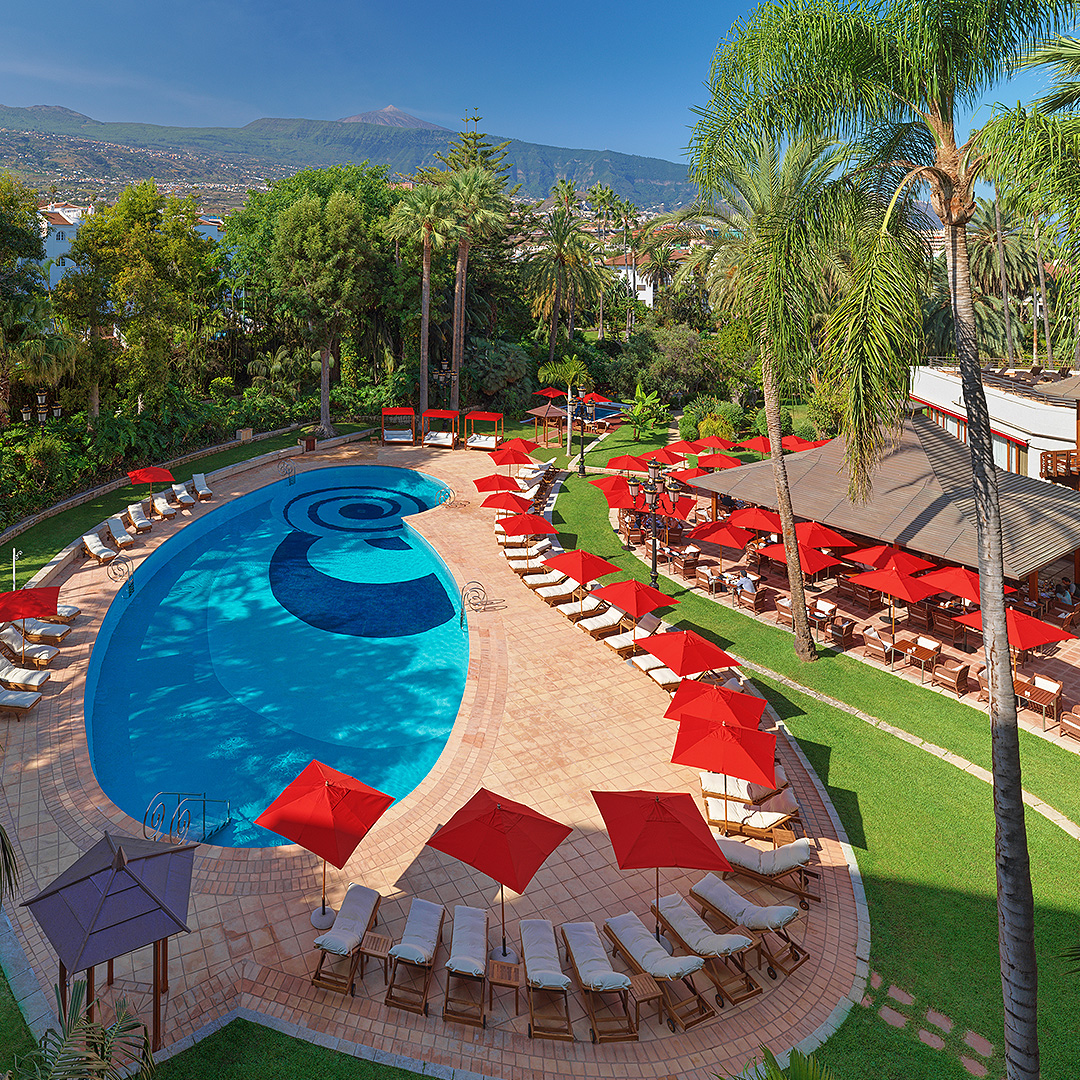 Turismo De Tenerife (@webtenerife) on Twitter photo 🔷 <a href="/bahiadelduque/">Bahía del Duque</a>, en la categoría de mejor servicio
🔷 Royal Hideaway Corales Resort como mejor experiencia de comidas
🔷 Y <a href="/HotelBotanico/">Hotel Botánico*****GL</a> con el premio Reader's Award, otorgado por los lectores.
¡Enhorabuena a todos ellos!🤍
#TurismodeTenerife #TenerifeDespiertaEmociones 🔷 <a href="/bahiadelduque/">Bahía del Duque</a>, en la categoría de mejor servicio
🔷 Royal Hideaway Corales Resort como mejor experiencia de comidas
🔷 Y <a href="/HotelBotanico/">Hotel Botánico*****GL</a> con el premio Reader's Award, otorgado por los lectores.
¡Enhorabuena a todos ellos!🤍
#TurismodeTenerife #TenerifeDespiertaEmociones