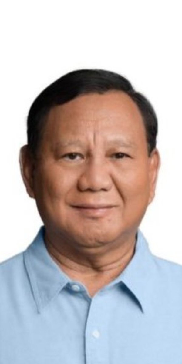 Hectorhecko's tweet photo. @YRadianto Lha gimana muka aslinya aja begini, kek nahan sembelit 🤣 https://t.co/ov73bOilX2