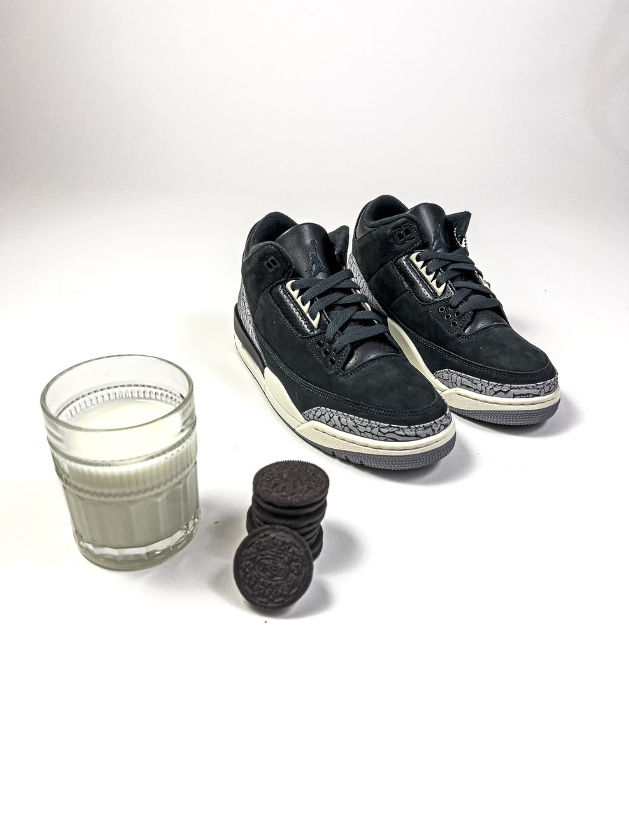 brttniann's tweet image. #MAILCALL 📫

WMNS Air Jordan 3 Retro ‘Off-Noir’ 🥛🍪

They did y’all dirty for making this a Women’s exclusive! These are definitely a great cop 😍

Good Luck 🍀 

📸: Me

#atmoscollectorsclub #Jordan #KOTD #nike #SNKRS #yoursneakersaredope