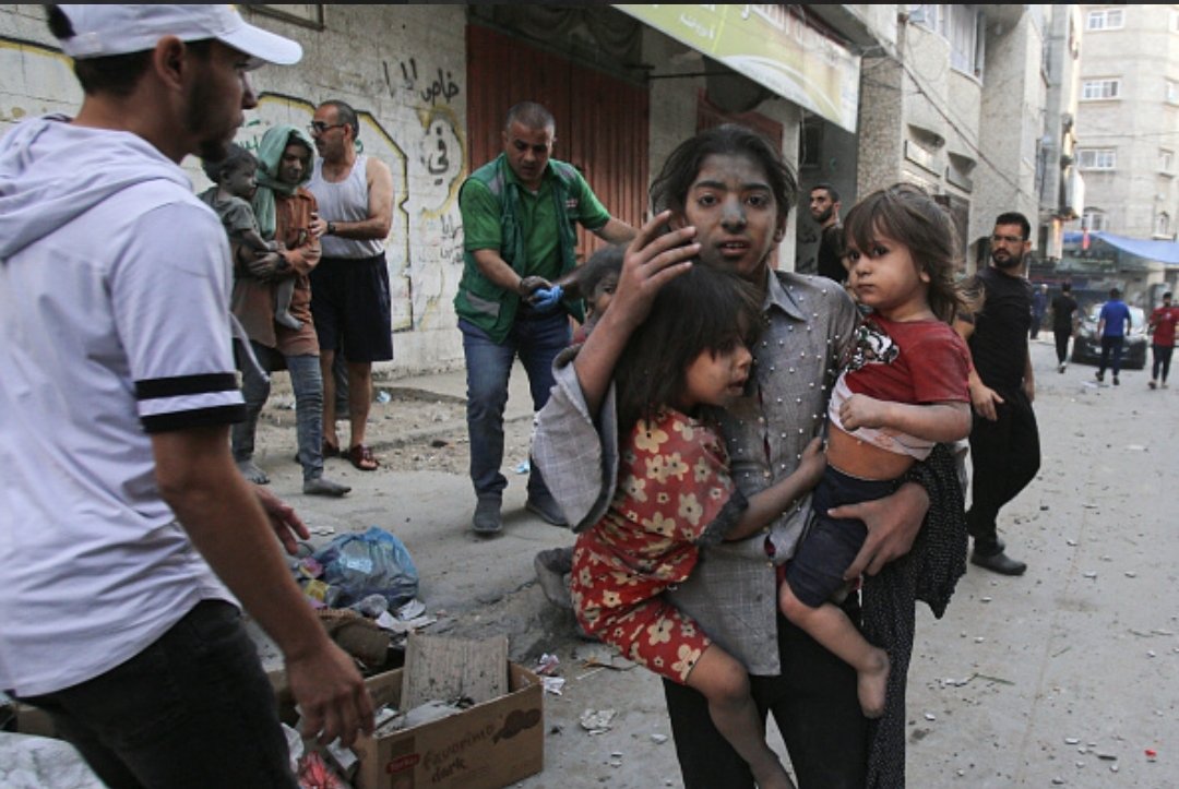 Elise92039312's tweet photo. We all understand the slaughter of children in Al-Shifa by Zionism, but we don't understand their soul-killing in new school styles in the world!!
#GazaGenocide https://t.co/HKl52mU1XN