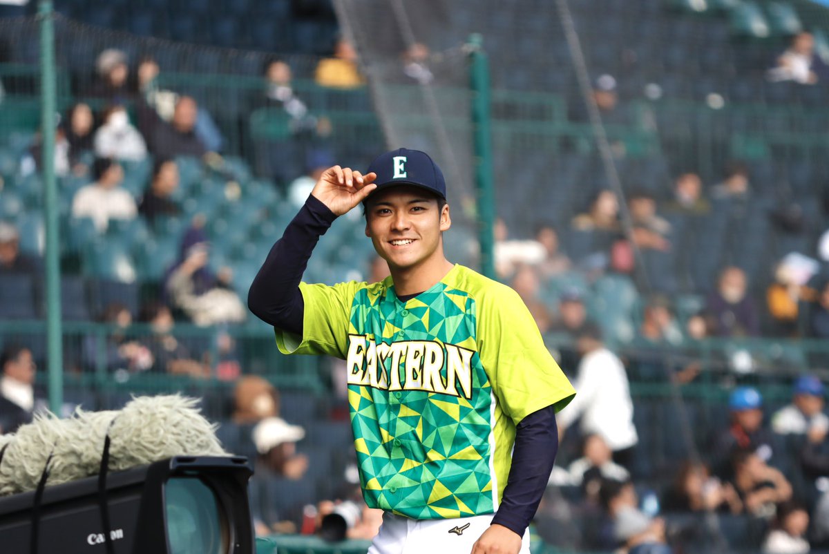 甲子園球場で生き生きとプレーする選手たちはとても素敵でしたボーッ