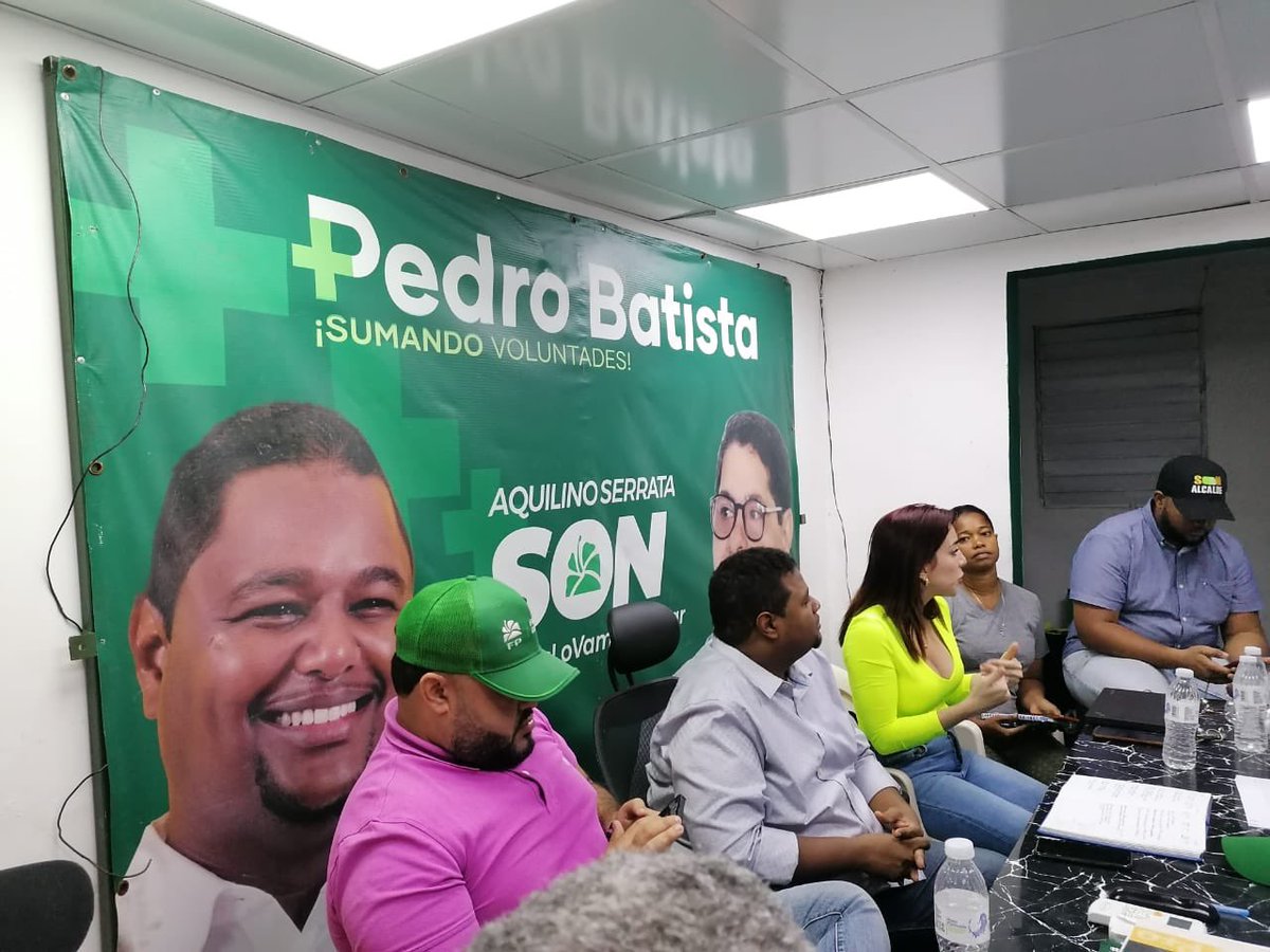 Cómo cada semana reunión de nuestro equipo de campaña para planificar los trabajos en beneficio de nuestro comunidad sin duda #sumandovoluntades por un municipio nuevo con <a href="/SerrataAquilino/">Aquilino Serrata (Son)</a> y <a href="/NorisbelUM/">Norisbel Uceta M.</a> venceremos 💪🏾
