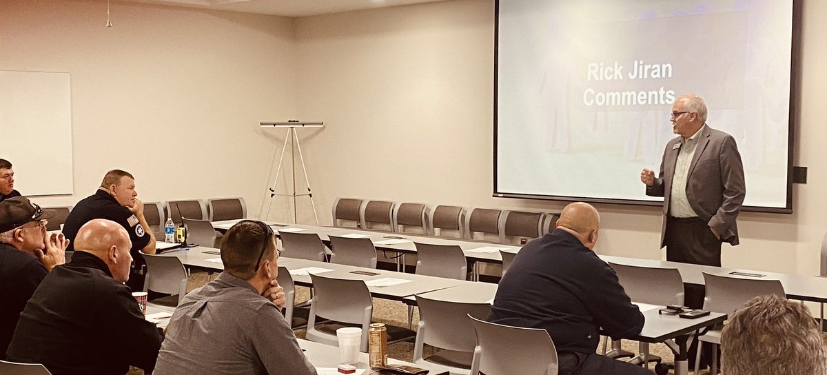 TheoLane13's tweet photo. We’ve kicked off our @DukeEnergy #StormSchool in@CityGreenville, our Wenwood facility #EmergencyResponders hear winter forecasts from our #Meteorology team & #EnergySafety tips during a #LiveLine demonstration. #StormPrep https://t.co/DSQLi5uzFo