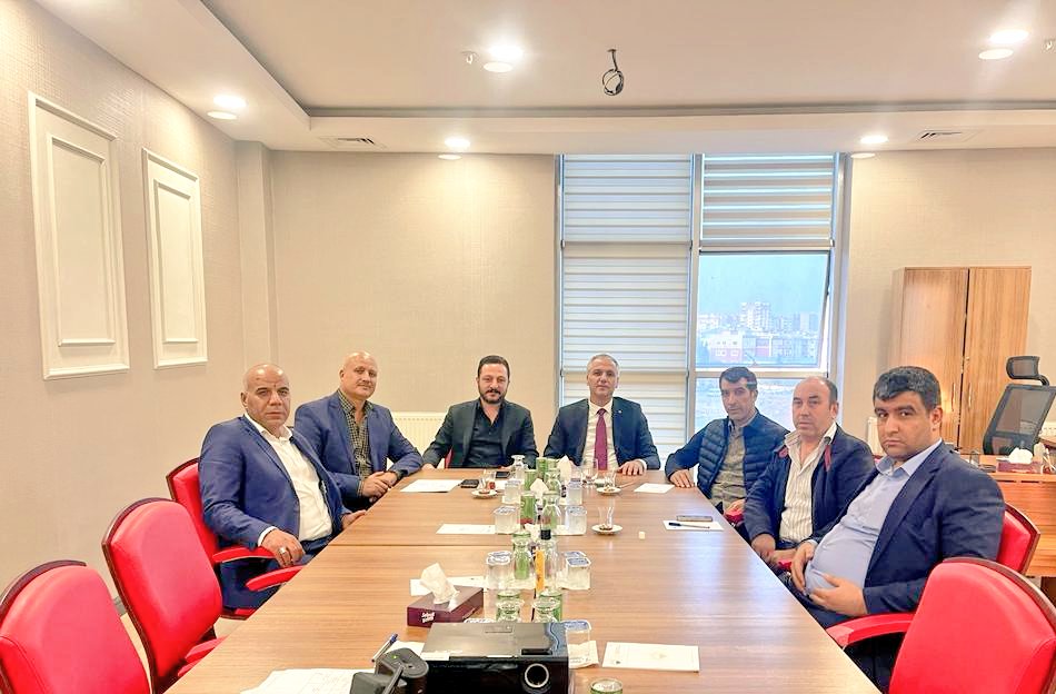 12.Meslek Komitesi (Hububat Sektörü) Kasım ayı olağan toplantısı;  Meclis Başkanı Sn. Serhat Karadağ,  Meclis ve Komite üyelerinin katılımıyla gerçekleşti. Toplantıda gündem maddelerinin yanı sıra sektörel sorunlar ve çözüm önerileri görüşüldü.