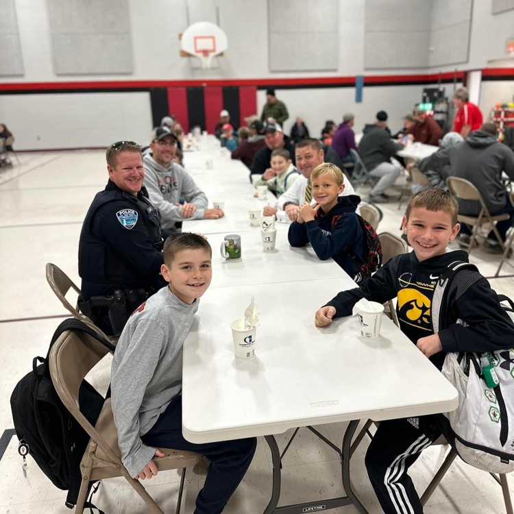 clinton_schools's tweet photo. Whittier's Donuts with Dad last week!
We're loving this for our #CCSDStudents! https://t.co/OMnzoHZ9kc