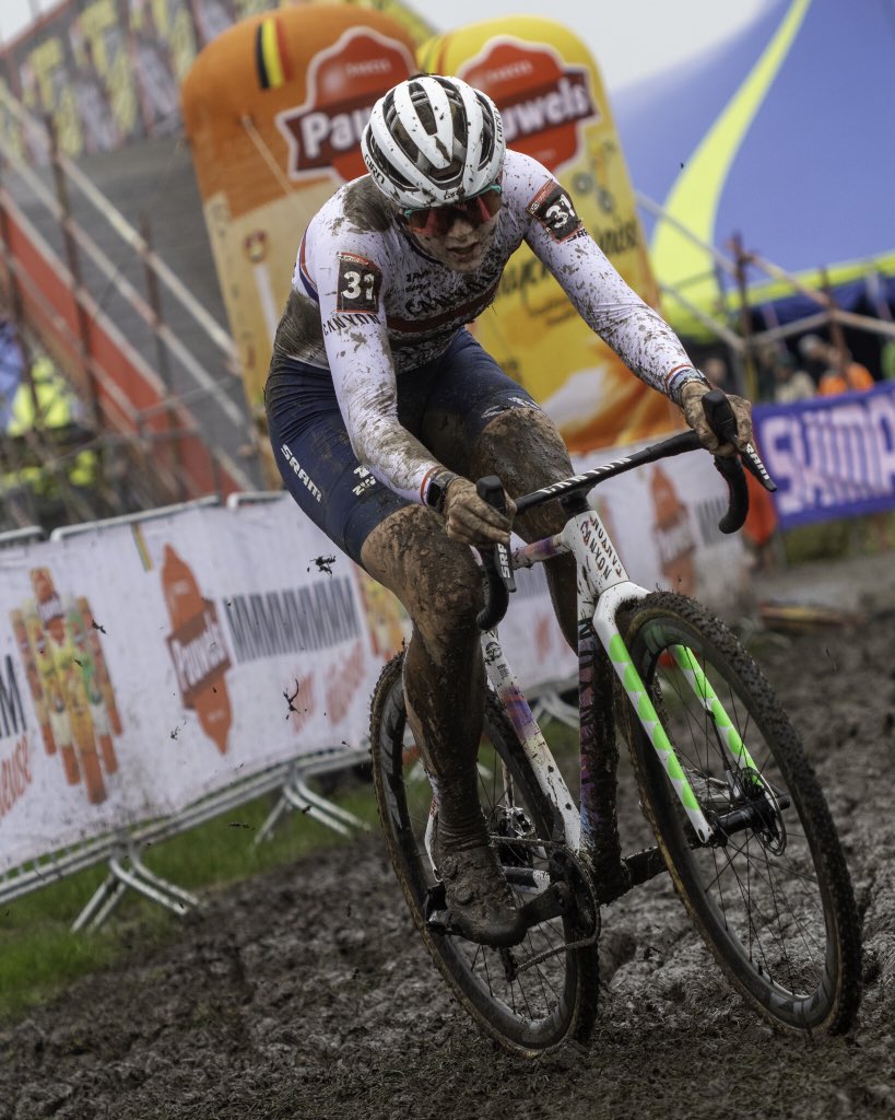 🇧🇪Dendermonde  2023 : Zoé Backstedt  (<a href="/WMNcycling/">CANYON//SRAM zondacrypto</a> )
 <a href="/UCI_CX/">UCI Cyclocross</a> <a href="/UCIcyclocrossWC/">UCI Cyclo-cross World Cup</a>  <a href="/Backstedt_Zoe/">Zoe Backstedt</a> 
 
#cyclisme #cycling #uci #photooftheday #cyclocross #dendermonde