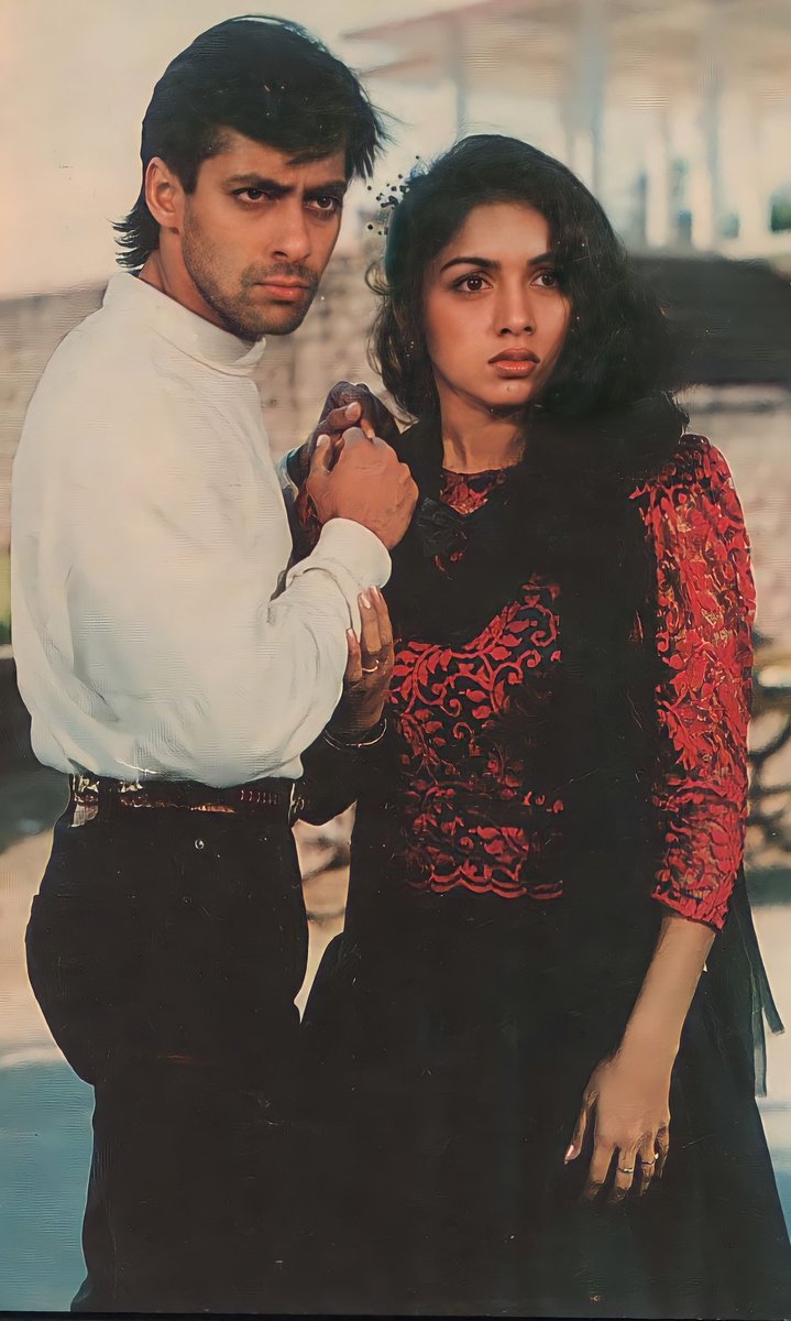 BeingPremForver's tweet photo. Zindagi ❤️
@BeingSalmanKhan #salmankhan #PremForver #32YearsOfLove #RevathiMenon https://t.co/4JtNMA3vB5