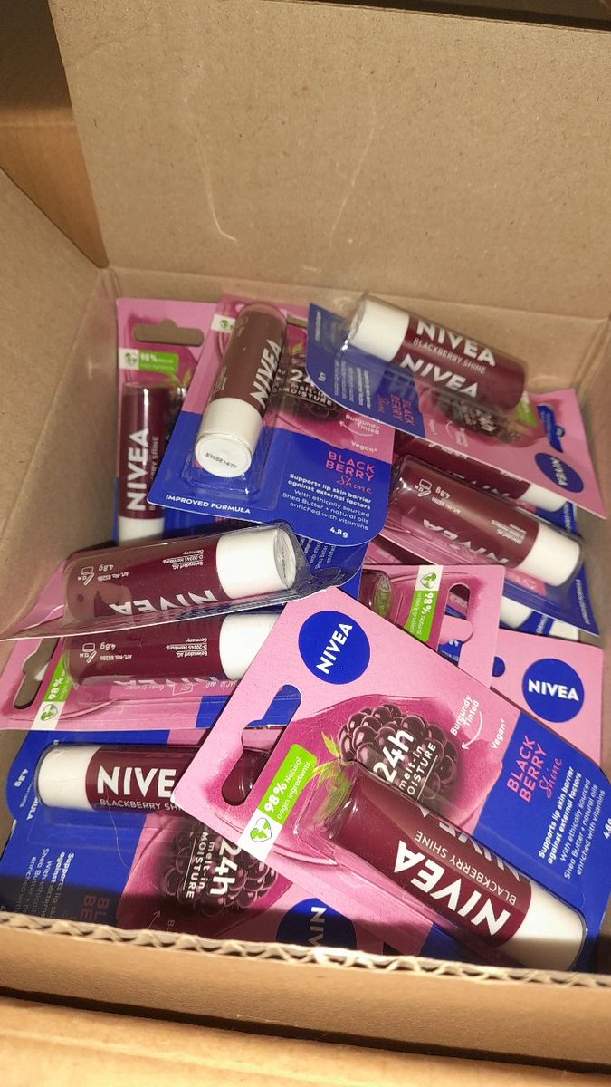 necessories tweet media