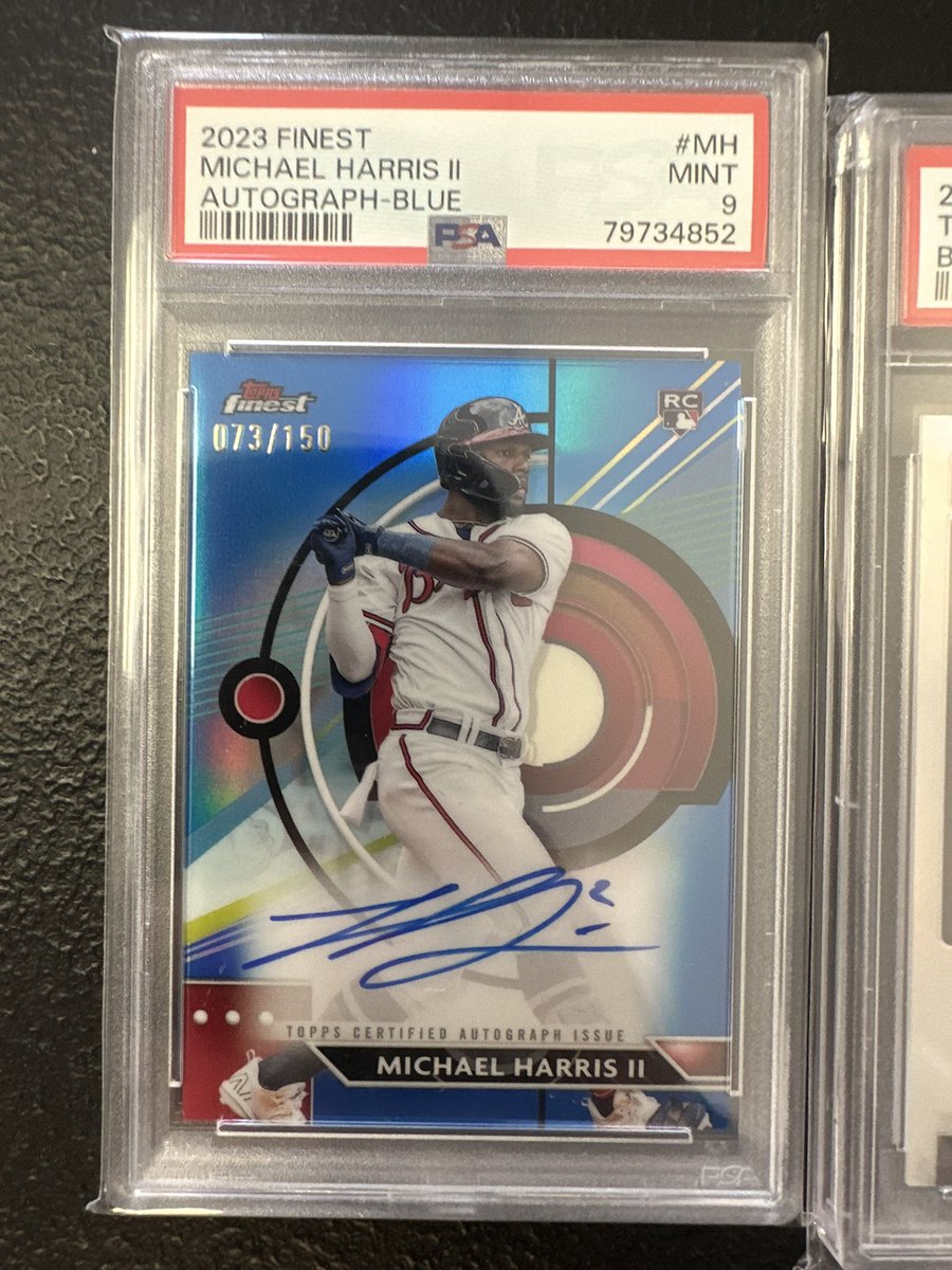 Siccuvit2's tweet photo. Some beautiful cards we picked up in the shop today. @CardPurchaser I know you can appreciate this fine art. #mahomesrookie #Tlawrookieink #panini #psa #whatnot https://t.co/LUnpKlqYUr