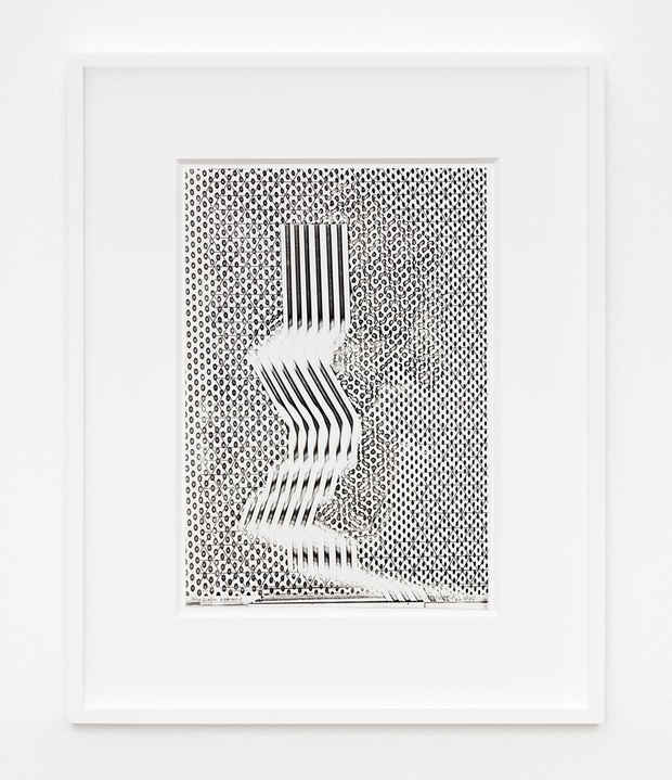 serendipityarty's tweet image. In 1970, Bruno Munari brought a Xerox machine to the Venice Biennale, pursuing experiments initiated as early as 1963, distorting the original subject as he moved images across the device’s surface for the duration of the scanning process.