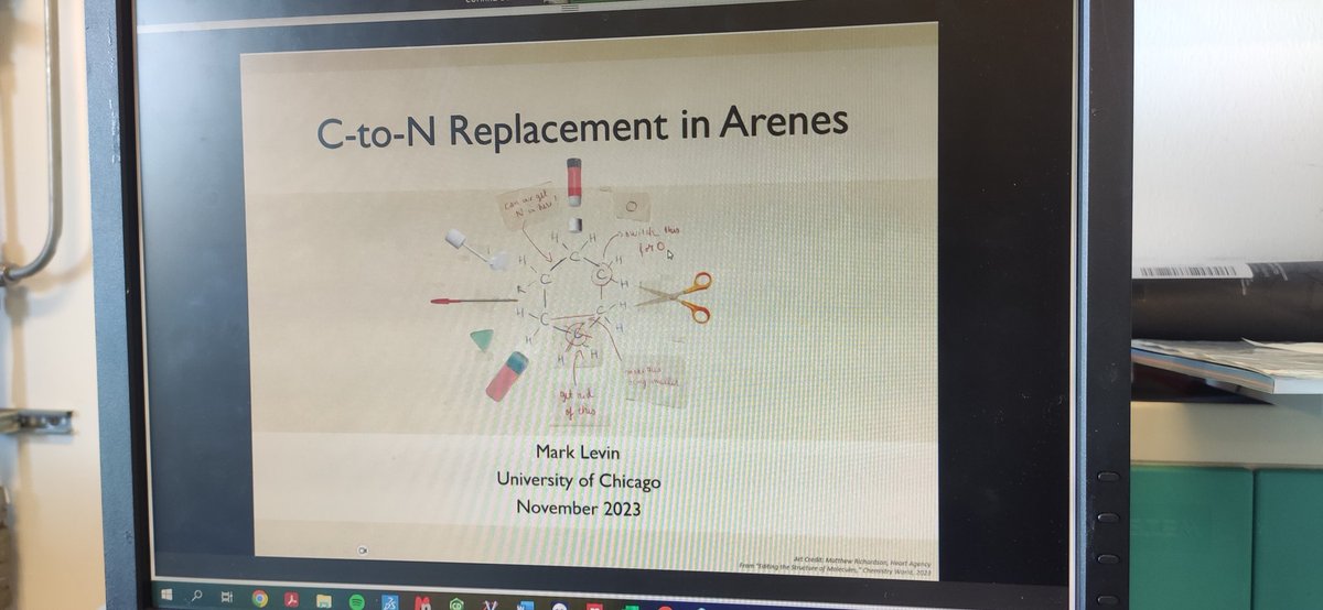 Well... There are different ways to advance our knowledge 🤣
While we congratulate Rebecca for her poster presentation at #Mycs2023 (not her in the photo, though we wished!), we follow a very interesting webinar from <a href="/thiemechemistry/">Chemistry at Thieme</a>
#Cheminar 
#SkeletalEditing
#RealTimeChem