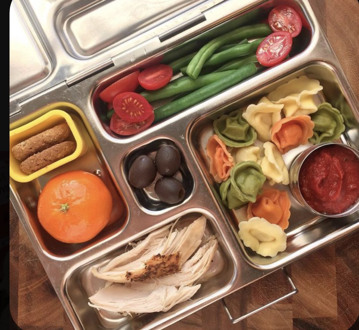Tay_4life's tweet photo. Moms' Love Notes: Hidden in Bento Boxes !!🥳

Buy our bento boxes at https://t.co/vC7PYGLmvQ 

#bento #bentobox #bentoboxlunch  #bentolunchbox #foodie #food #eat  #backtowork #makethisgoviral #bentoboxes #cutehalloween #asthetic #quality #eat #reciepe #snacktime #bentô #momlife https://t.co/aGw8GZTHNk