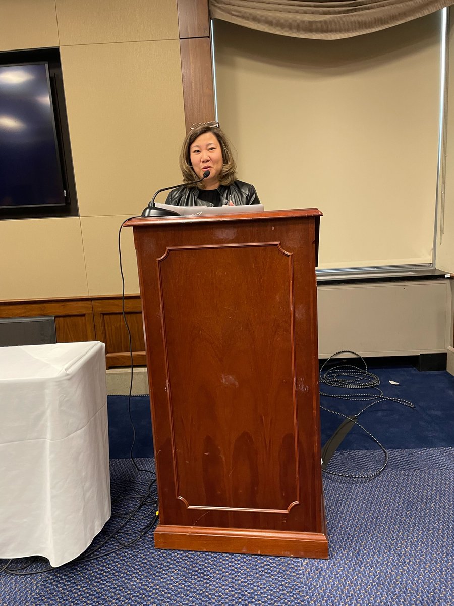 NetworkOnUSA's tweet photo. Thank you so much @RepGraceMeng for kicking off Day 2 of the #Connect20 Summit!

"Digital navigators like yourselves are critical to closing the digital divide ... our communities can’t thrive if we don’t have basic and affordable access to the internet." https://t.co/2KbiT127pO