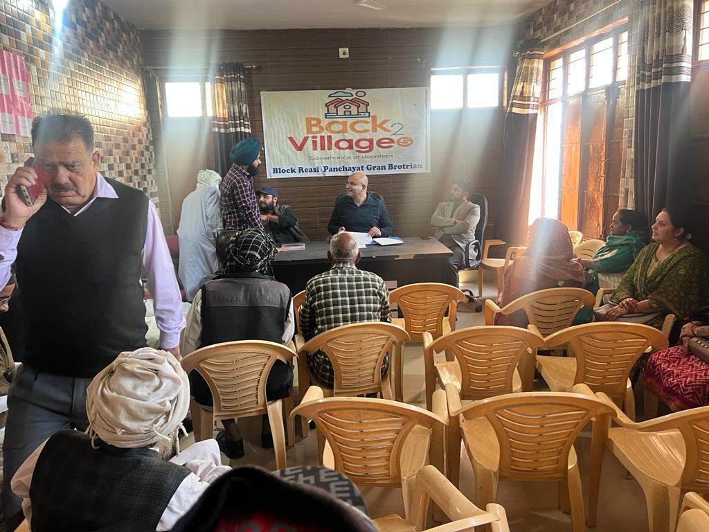 BlockReasi's tweet photo. Some glimpses of Back2village5-Day first Block Reasi. https://t.co/dXHkvdPZV7