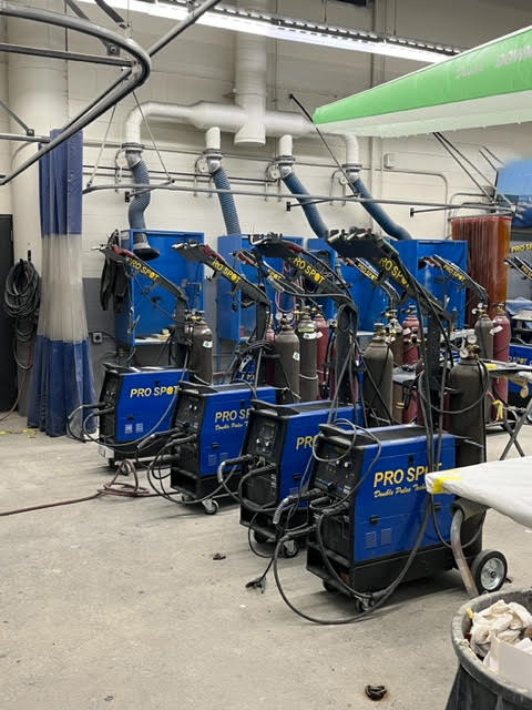 prospotwelding's tweet photo. Nice MIG welders line-up at Vancouver Community College Auto Body Department during Aluminum Welding Training.
@myvcc
#training #autobody #collisionrepair #aluminum #aluminumrepair #migwelding #migwelder #prospot #prospotwelding https://t.co/ltN1ZLgRKX
