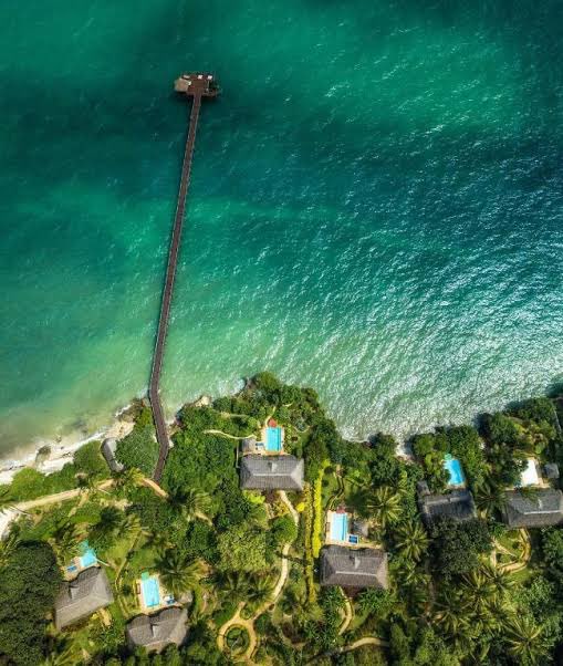 SafariGateway_'s tweet photo. 3. Zanzi Resort https://t.co/7cHfU5KhcZ