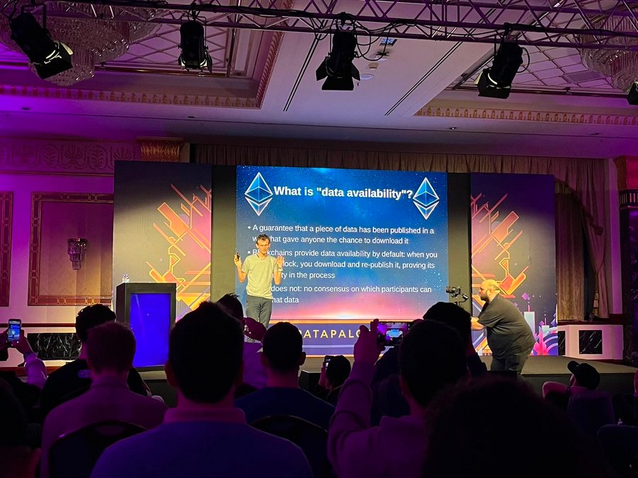 VortexDexOffice's tweet image. 🔆DA(#DataAvailability) is a must for scaling and adoption @EFDevconnect @VitalikButerin 
#zksnarks drop a start.🧐 #Vortexdex