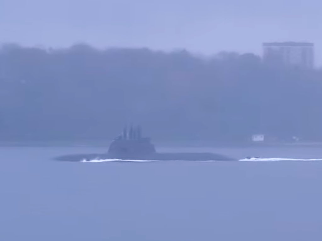 WarshipCam's tweet image. German Navy Type 212 attack submarine S186 (U36) leaving Kiel, Germany - November 15, 2023 #u36 #s186

SRC: webcam