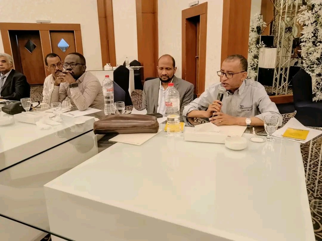 atafmohamed3's tweet photo. يحدث الآن في القاهرة.. اجتماع قوى الحرية والتغيير يناقش ورقة الرؤية السياسية
#السودان #sudan https://t.co/uWfq8CYiG0