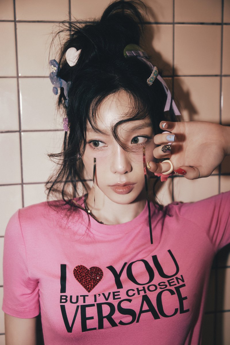 TAEYEONsmtown's tweet photo. TAEYEON 태연 'To. X' Image Teaser

TAEYEON 태연 The 5th Mini Album ‘To. X’ 
🎧 2023.11.27 6PM KST

💿 Pre-Order &amp; Pre-Save 
https://t.co/sHbY7Tw7WY

#태연 #TAEYEON 
#ToX #TAEYEONToX
#소녀시대 #GirlsGeneration https://t.co/wyDBKH1cqK