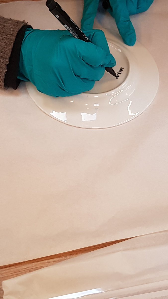 MusDevYorks's tweet photo. Varnish sandwich and numbering museum objects #MDYtraining #MDNorth https://t.co/vVLXvb5UqX