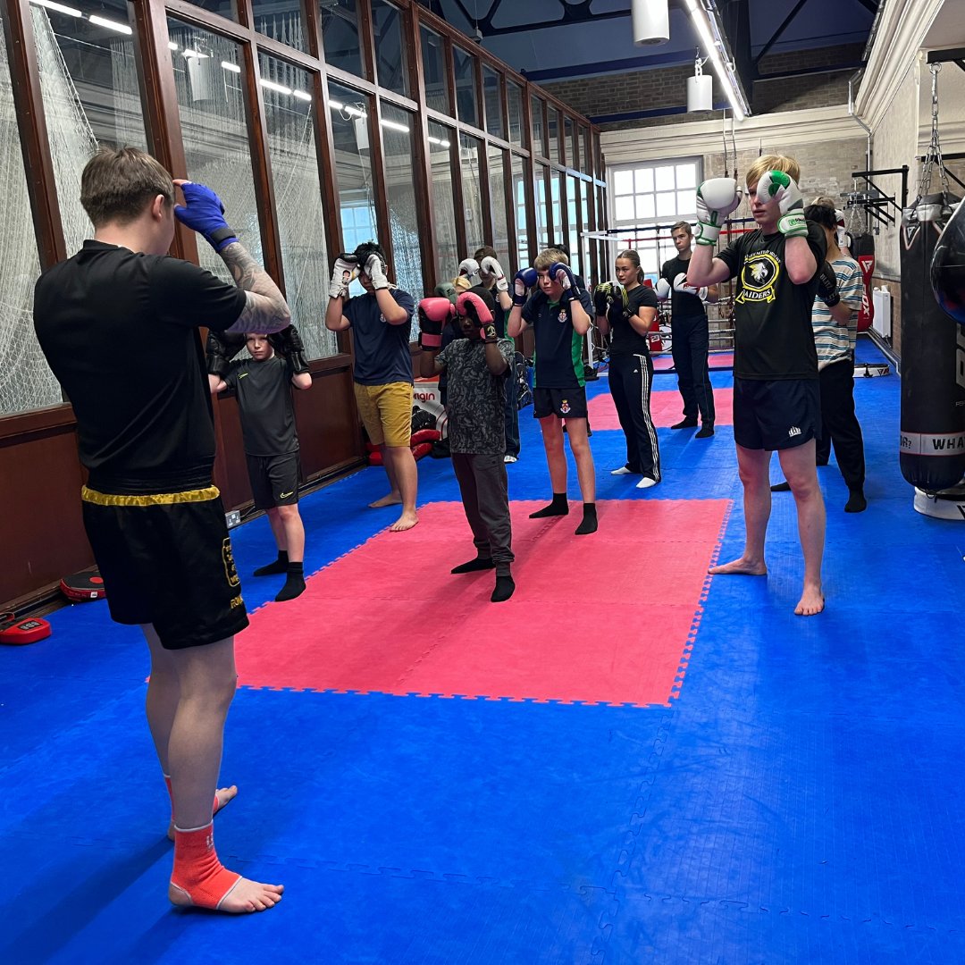 Lt Zac Frankham (St Vincent, 2019) came back to RHS for the Remembrance Weekend Reunion and whilst here ran a Muay Thai class with pupils on Sunday afternoon.  

A huge thank you must go to Zac for hosting the class, the pupils had a fantastic time! 

#PartofRHS #RHSInspires