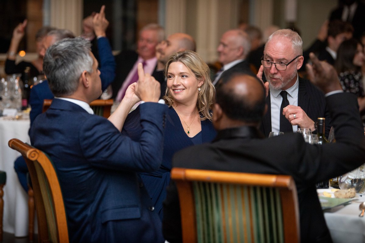 We thoroughly enjoyed our annual Johnners Trust dinner last week at the <a href="/HomeOfCricket/">Lord's Cricket Ground</a>!

Thank you to everyone who came along and supported the fundraising evening 🙌

📸 facebook.com/media/set/?van…
