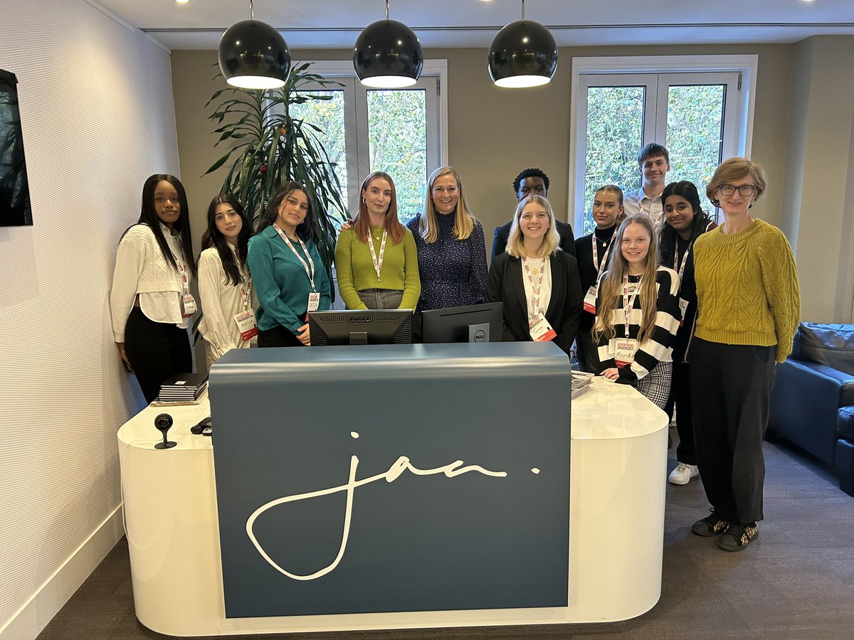 JaaMedia's tweet image. Thanks to the students and Mrs Mellish from @CHAChesham for joining us today for @The_IPA #AdvertisingUnlocked. We hope to see more of you all in the future in the advertising and marketing industry! #careers