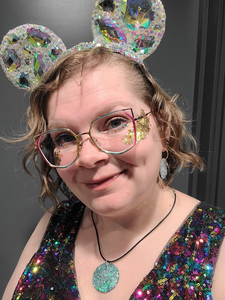 ag4515's tweet photo. @SolihullYV Sparkle Up Day! Trying to raise as much money as possible for children and young people! https://t.co/N4mG1XxJS2
