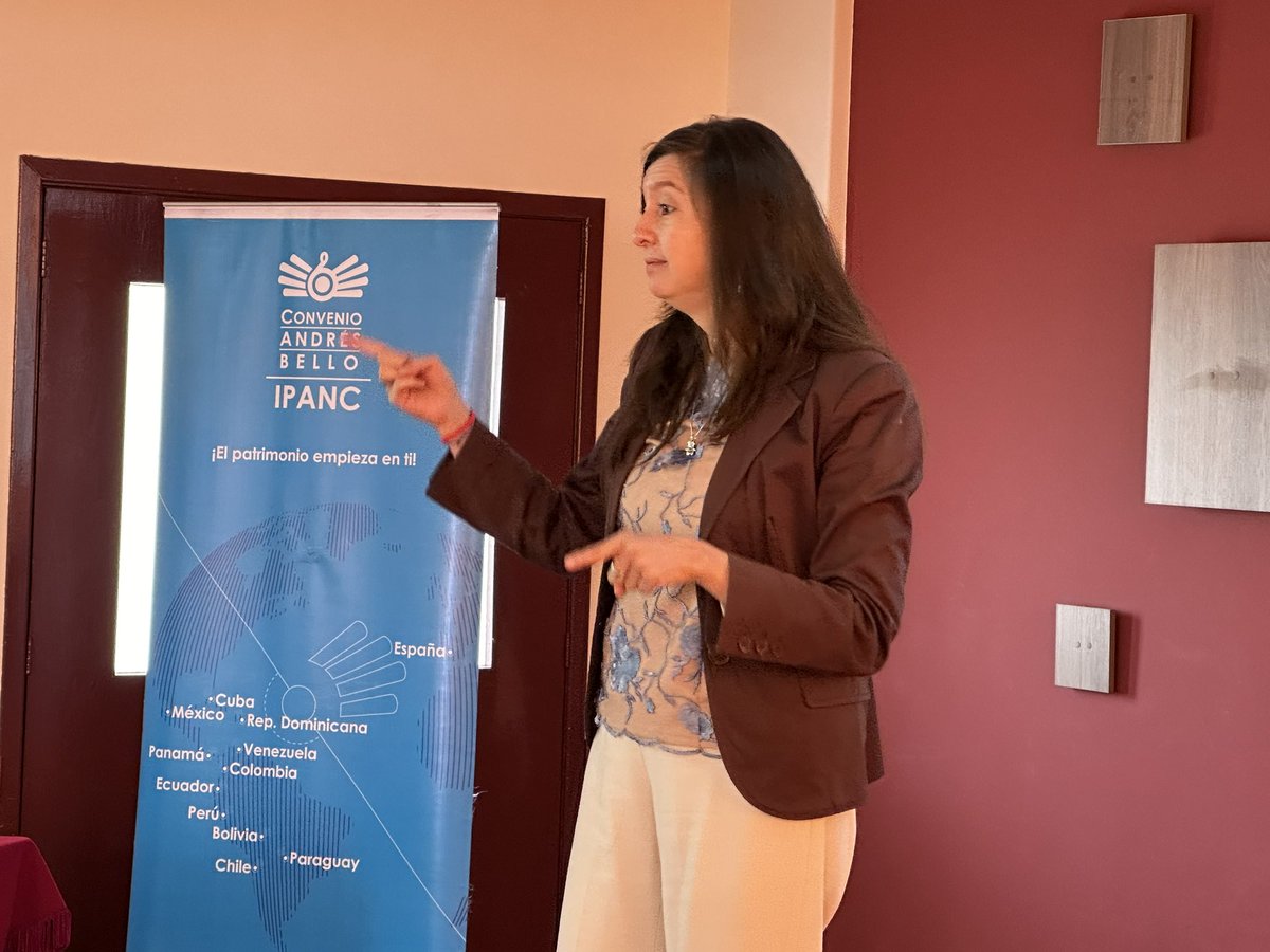 CABIPANC's tweet photo. #AHORA | Se lleva a cabo en la #UEMaríaAuxiliadora de Quito la charla para niños sobre #CambioClimatico con el apoyo de Verónica Minaya, Oficial del sector Ciencias Naturales de @UNESCOQuito. #NotPlanetB
@monicamaruri64 https://t.co/puNju6dW2L