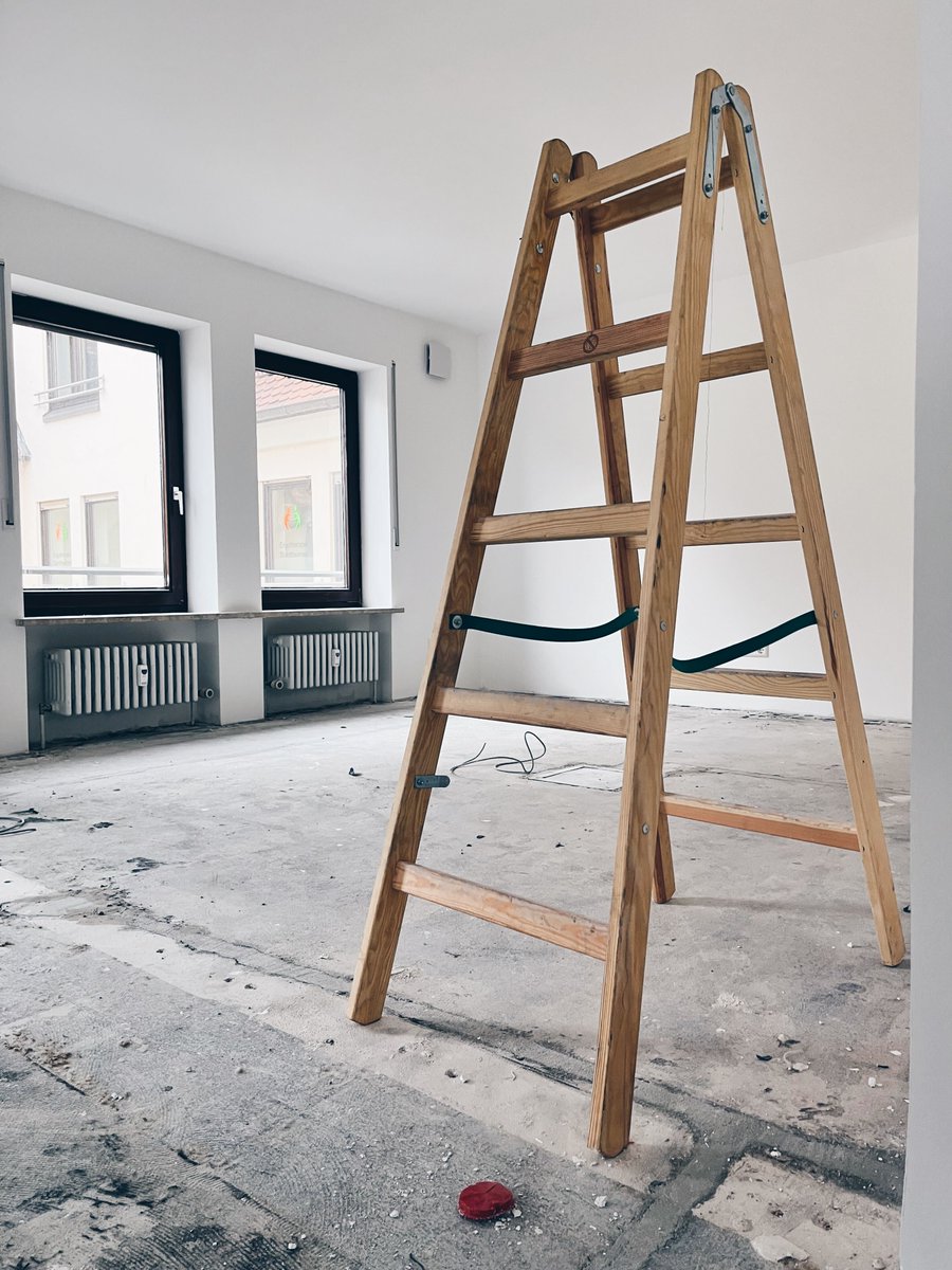 palark_com's tweet image. Our office renovation is at its full power! Michael looks happy while inspecting it. There’s not much left, and our Ulm residents will be able to come there for offline meetings or even some work. Right, even the most devoted remote work lovers need it! At least, sometimes 😉