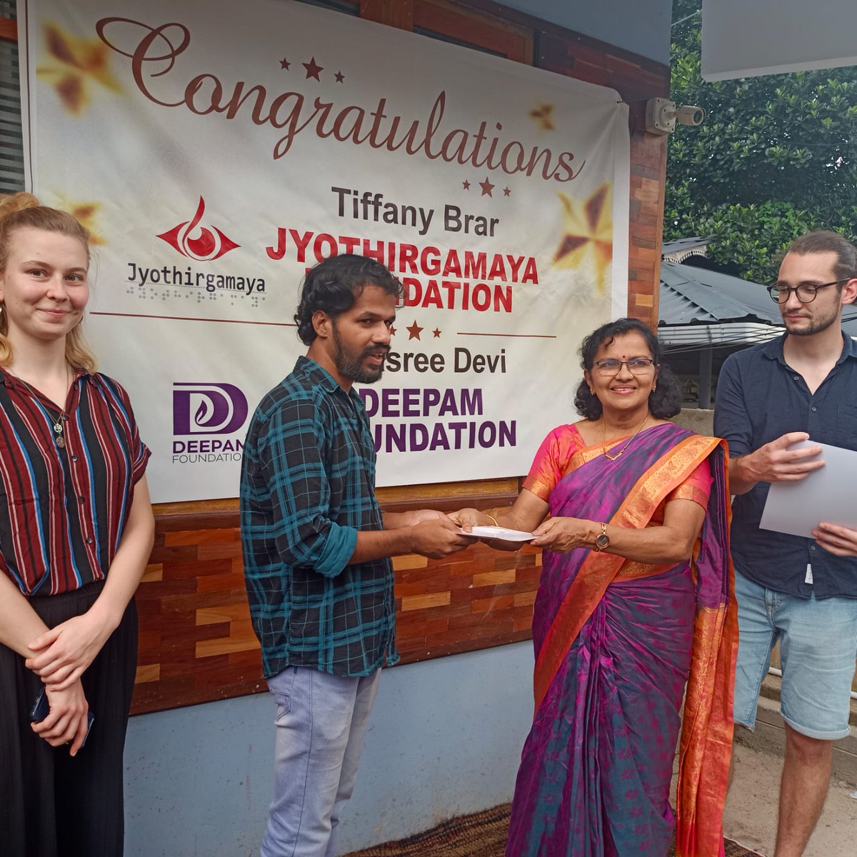 BrarTiffany's tweet photo. #Jyothirgamaya Foundation conducted its first #Echolocation workshop, from 6th to 14th of November. #TomasTajo,a Blind Echolocation &amp; Perceptual Navigational Teacher came all the way from Belgium to conduct this intense workshop for visually impaired participants at our campus. https://t.co/B1A9U5Eyej